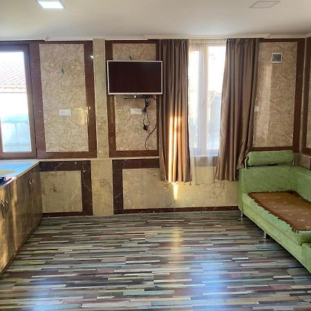 Gardenie Apartment Kutaisi Exterior photo